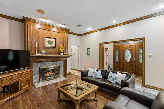 950 Willow Court, Fairview, TX 75069