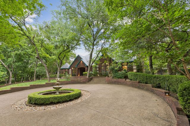 950 Willow Court, Fairview, TX 75069