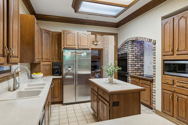 950 Willow Court, Fairview, TX 75069