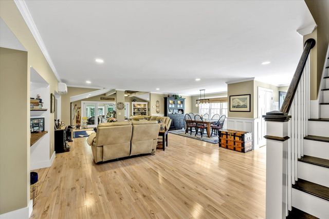 68 Loring Avenue, West Dennis, MA 02670