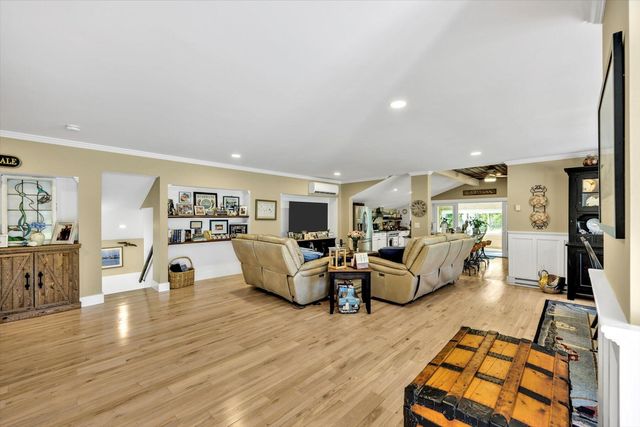 68 Loring Avenue, West Dennis, MA 02670