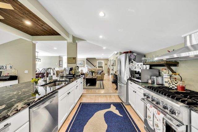 68 Loring Avenue, West Dennis, MA 02670