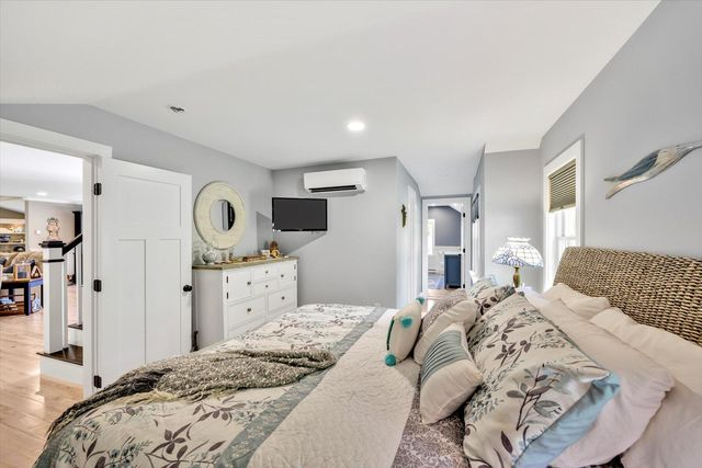 68 Loring Avenue, West Dennis, MA 02670