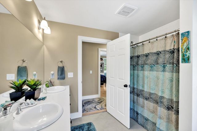 68 Loring Avenue, West Dennis, MA 02670