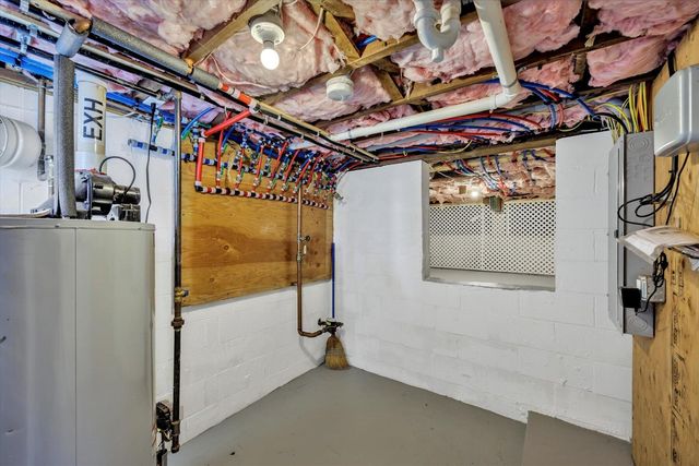 68 Loring Avenue, West Dennis, MA 02670
