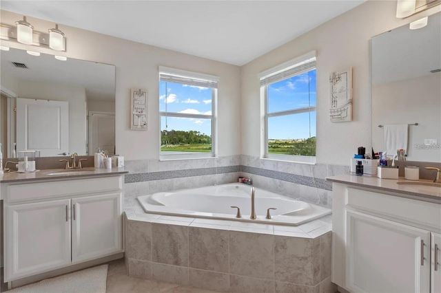 11819 IMAGINARY WAY, Orlando, FL 32832