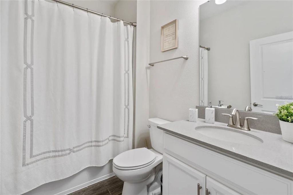 Image 29 of property listing at 11819 IMAGINARY WAY, Orlando, FL 32832