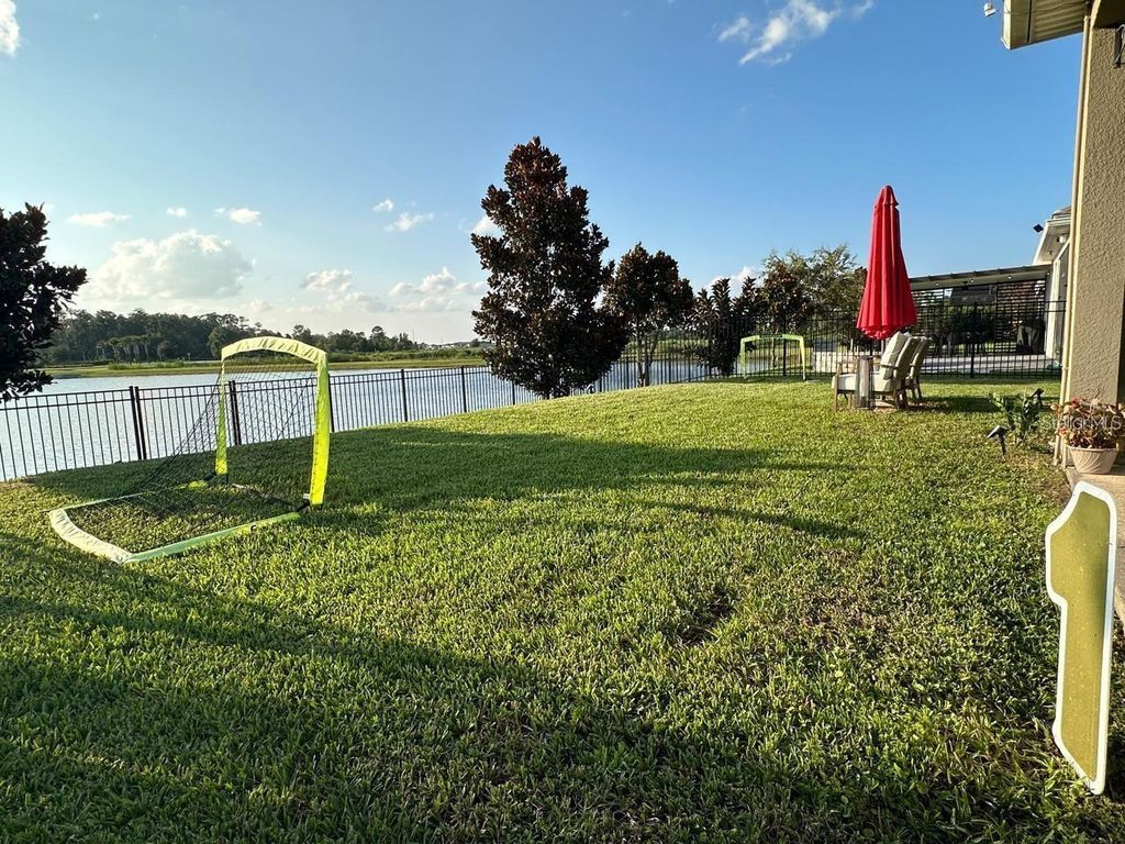 Image 39 of property listing at 11819 IMAGINARY WAY, Orlando, FL 32832