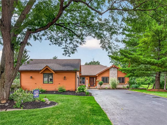 143 Lambton Circle, Greece, NY 14626