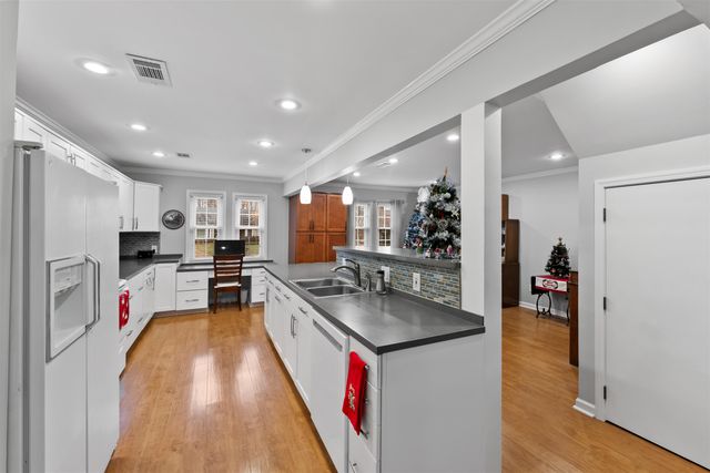 9399 WOODCUTTER CV, Lakeland, TN 38002