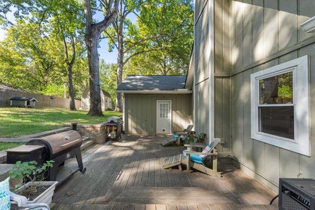 9399 WOODCUTTER CV, Lakeland, TN 38002