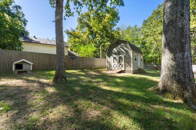 9399 WOODCUTTER CV, Lakeland, TN 38002