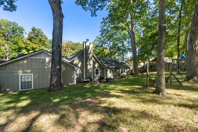 9399 WOODCUTTER CV, Lakeland, TN 38002