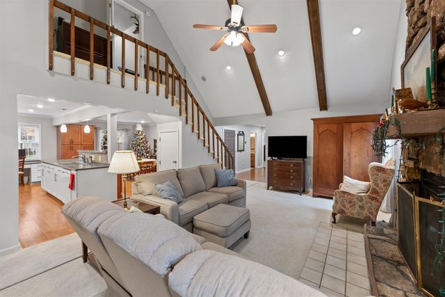 9399 WOODCUTTER CV, Lakeland, TN 38002