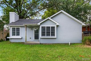 610 E D Street, Belleville, IL 62220