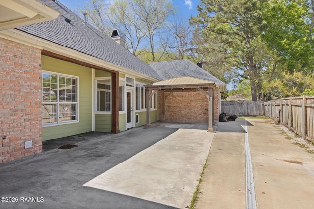 112 Britain Circle, Lafayette, LA 70508