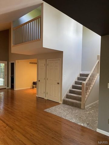 9844 Oak Haven Avenue, St Louis, MO 63119