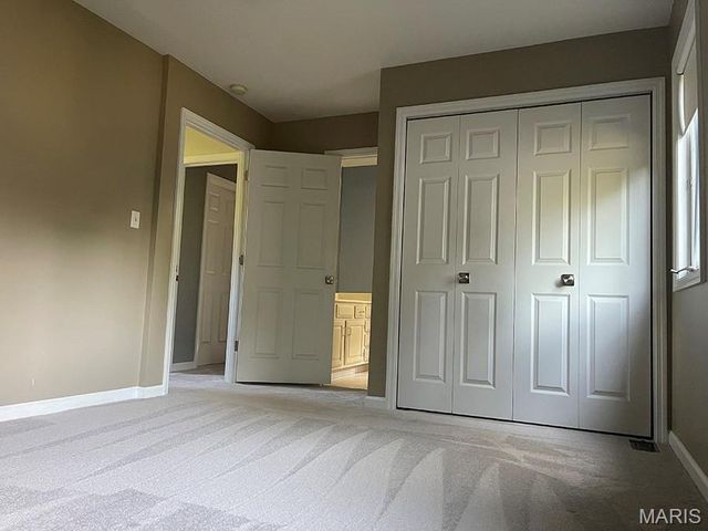 9844 Oak Haven Avenue, St Louis, MO 63119
