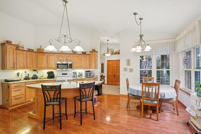 W9632 Rose Circle, Beaver Dam, WI 53916