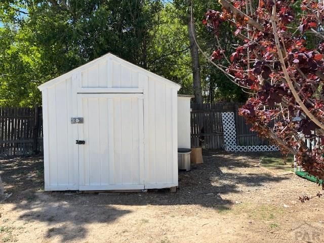 330 E Stewart Dr, Pueblo West, CO 81007