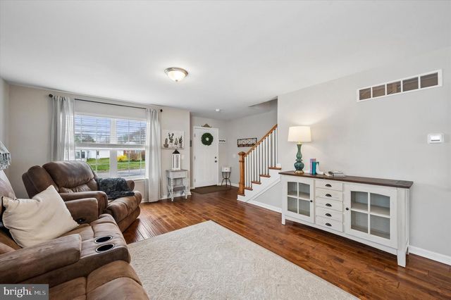 311 W BROOKHAVEN RD, Brookhaven, PA 19015