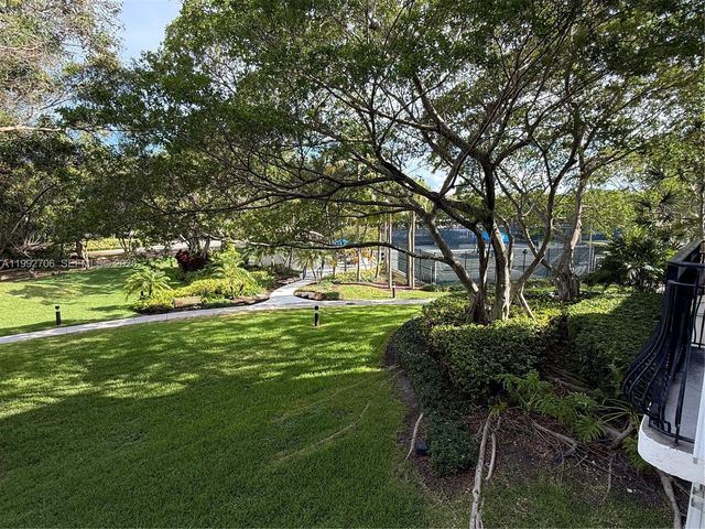 3700 Island Boulevard C203, Aventura, FL 33160