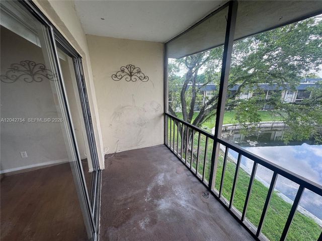 7910 Colony Cir N 304, Tamarac, FL 33321