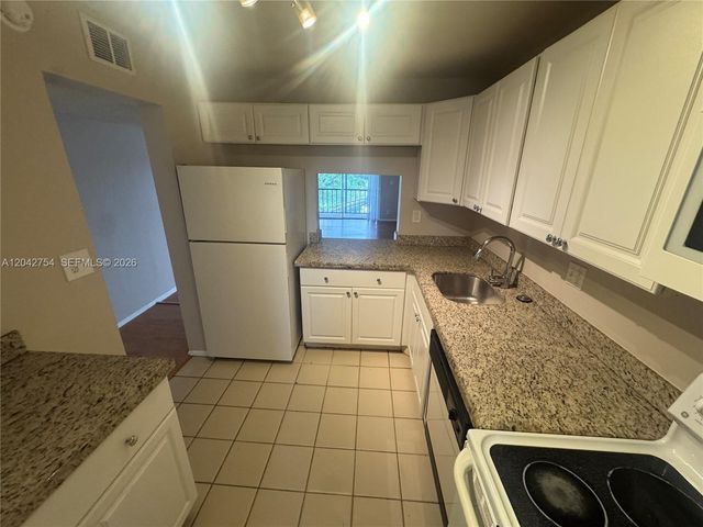 7910 Colony Cir N 304, Tamarac, FL 33321