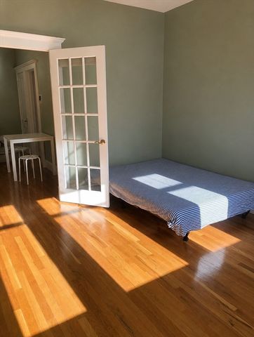 60 Jamaicaway 12, Boston, MA 02130