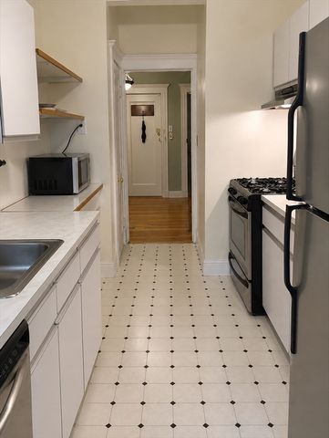 60 Jamaicaway 12, Boston, MA 02130