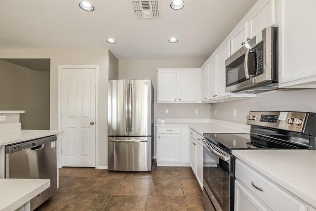 17115 N 185th Drive, Surprise, AZ 85374