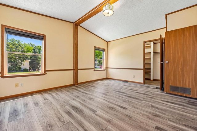 504 Harbor Heights Drive, Waterford, WI 53185