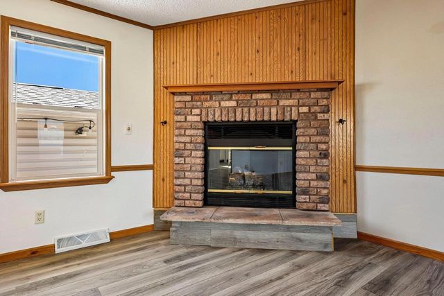504 Harbor Heights Drive, Waterford, WI 53185