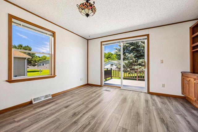 504 Harbor Heights Drive, Waterford, WI 53185