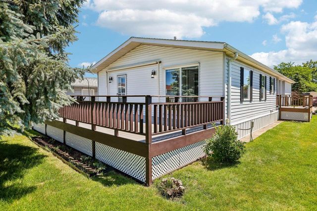 504 Harbor Heights Drive, Waterford, WI 53185