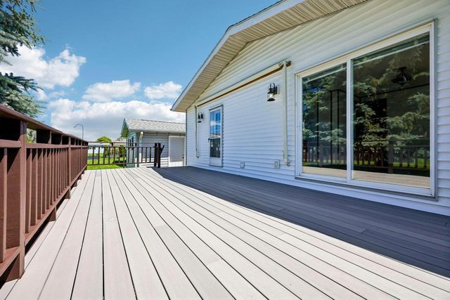 504 Harbor Heights Drive, Waterford, WI 53185