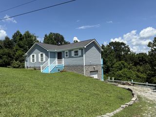 465 Turtle Point Ln, Waverly, TN 37185