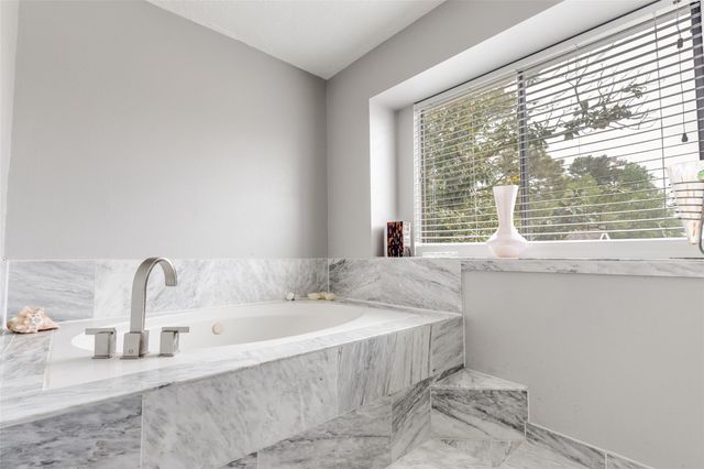 12407 Ravens Mate Drive, Cypress, TX 77429