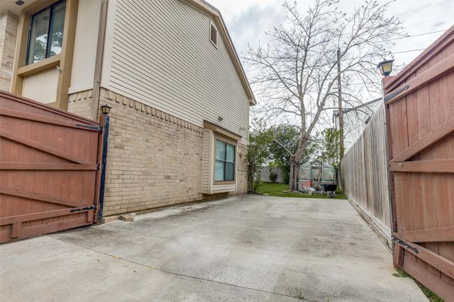 12407 Ravens Mate Drive, Cypress, TX 77429