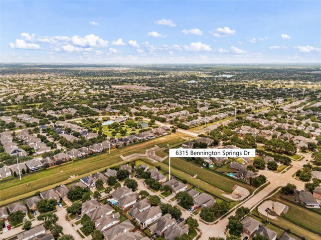 6315 Bennington Spgs Drive, Katy, TX 77494