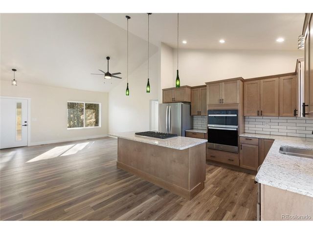 237 Columbine Dr, Woodland Park, CO 80863