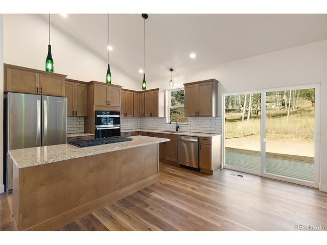 237 Columbine Dr, Woodland Park, CO 80863