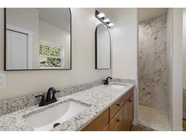 237 Columbine Dr, Woodland Park, CO 80863