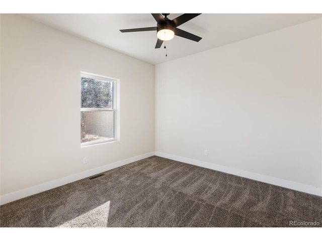 237 Columbine Dr, Woodland Park, CO 80863