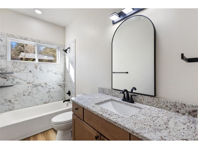 237 Columbine Dr, Woodland Park, CO 80863