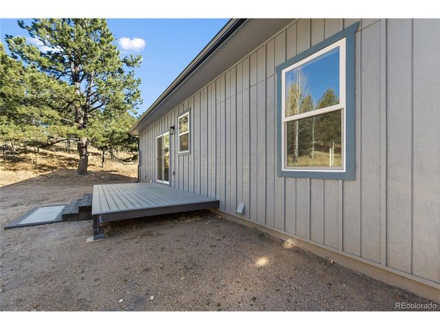 237 Columbine Dr, Woodland Park, CO 80863