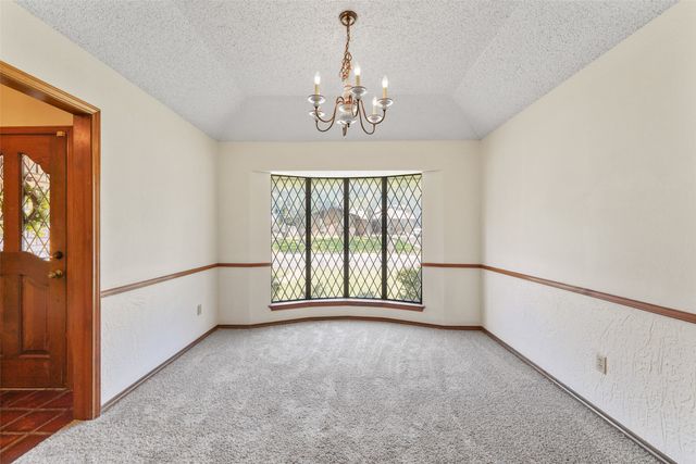 2323 Brookside Drive, Arlington, TX 76012