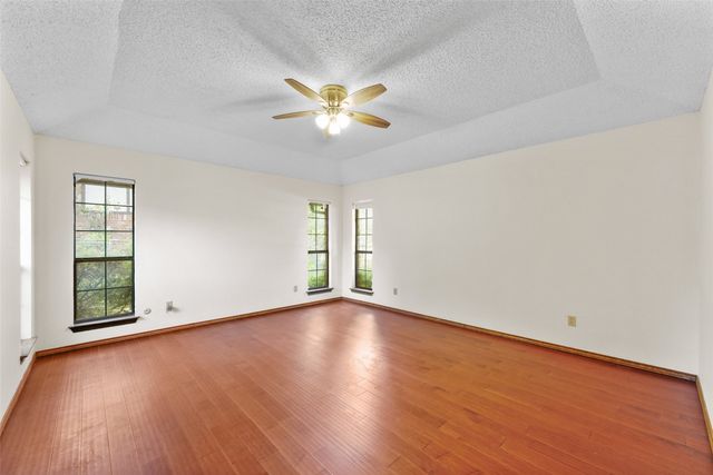 2323 Brookside Drive, Arlington, TX 76012