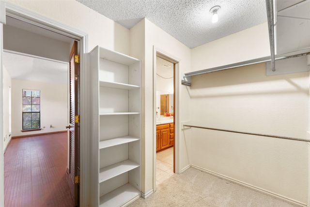2323 Brookside Drive, Arlington, TX 76012