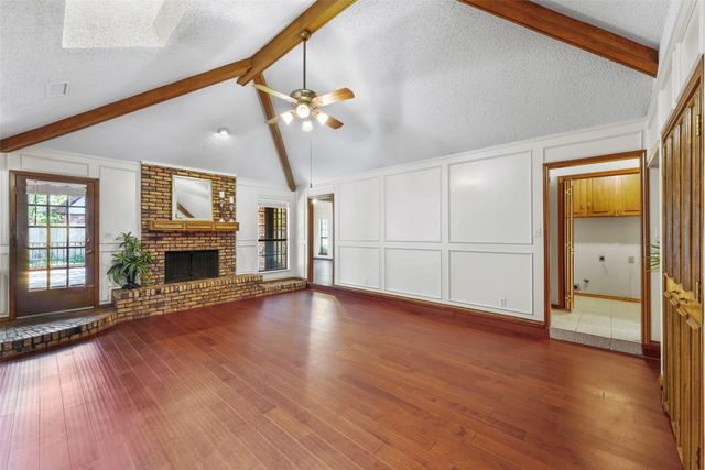 2323 Brookside Drive, Arlington, TX 76012